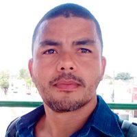 Sueudes A. conciliou o trabalho com os estudos e foi aprovado!
